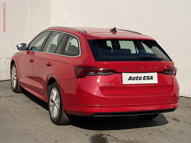 Škoda Octavia (2022) 2.0 TDi, Style, DSG, kůže, - fotka 6 z 21