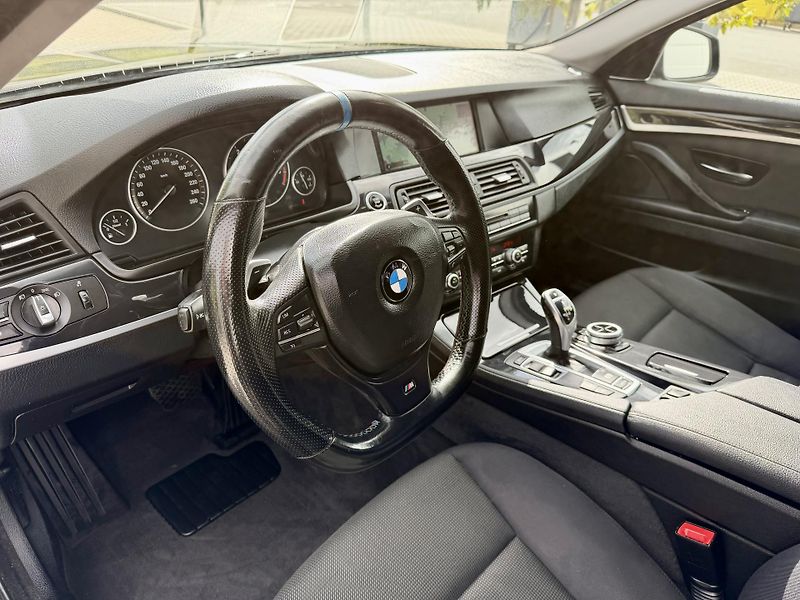 BMW Řada 5 (2011) 530xD XENONY NAVIGACE AUTOMAT - fotka 10 z 19