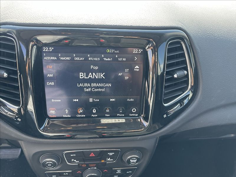 Jeep Compass 1,4 T 125kw AT9 Limited - fotka 14 z 32