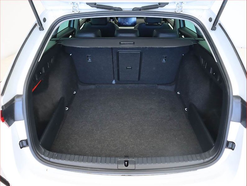 Škoda Octavia (2020) 2.0 TDI, Automat, Kůže, Navi - fotka 14 z 27