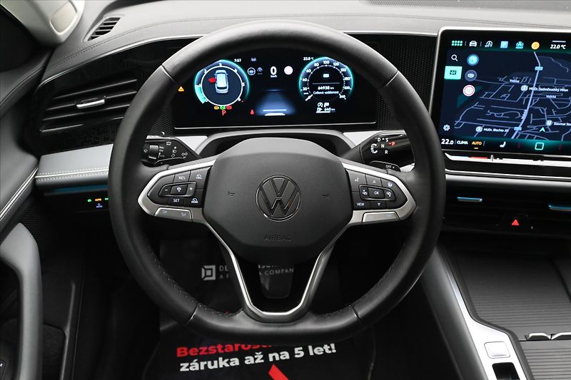 Volkswagen Passat 2,0 TDI 110 kW DSG Business Zá - fotka 18 z 33