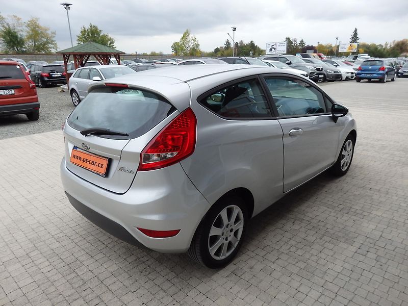 Ford Fiesta 1.2i ASR, KLIMATIZACE - fotka 4 z 16