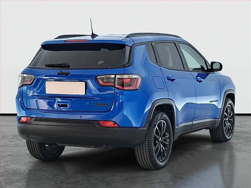 Jeep Compass (2020) 1.3 T-GDI, Kůže, Tempomat - fotka 5 z 18