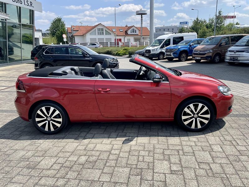 Volkswagen Golf (2012) VI 2,0TDI DSG KABRIO R-Line - fotka 4 z 19