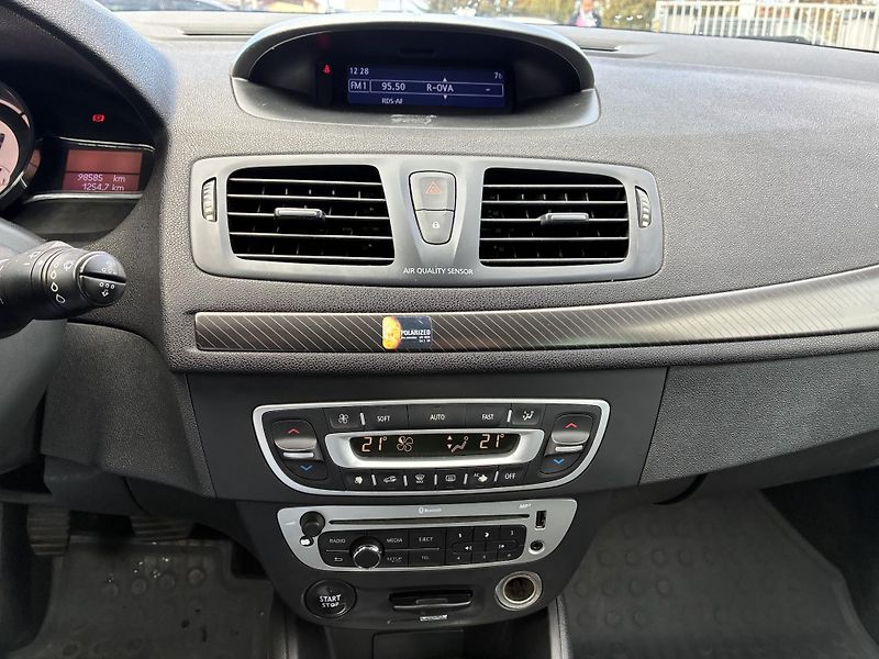 Renault Mégane 1,6i 81kW dig.KLIMA TAŽNÉ    - fotka 19 z 24
