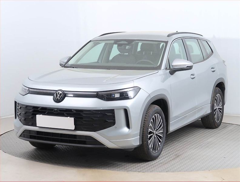 Volkswagen Tayron (2025) 1.5 eTSI - fotka 2 z 18