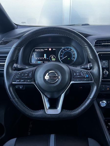 Nissan Leaf EV 110kW 40kWh Tekna - fotka 8 z 26