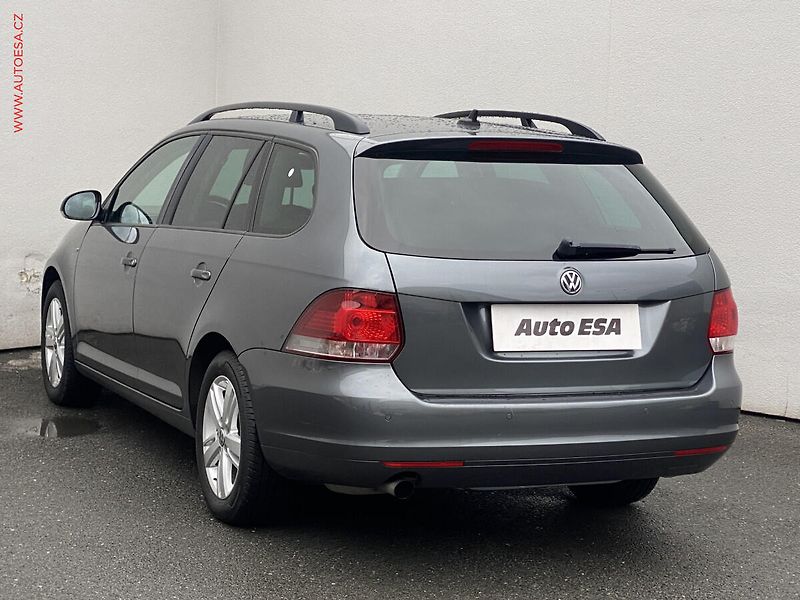 Volkswagen Golf (2012) 1.2 TSi, Match, +ALU - fotka 6 z 17