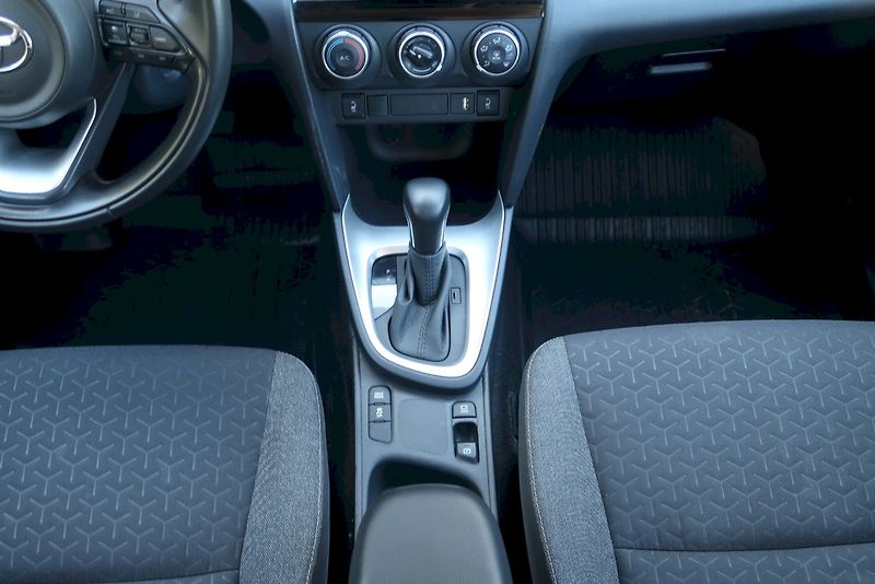 Toyota Yaris Cross (2023) Comfort 1,5 /92 kW - fotka 26 z 26