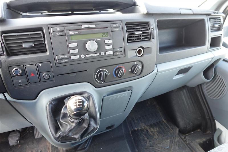 Ford Transit 2,4 TDCi  SKŘÍŇ ČELO - fotka 27 z 30
