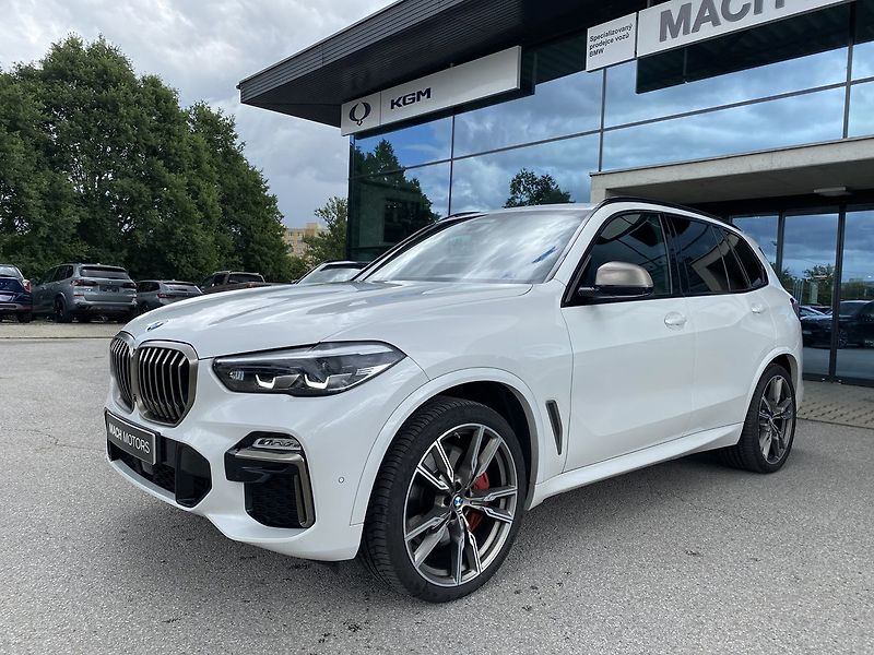 BMW X5 M50i xDrive Sportpaket - fotka 3 z 31