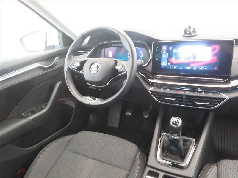 Škoda Octavia (2021) Ambition 2.0 TDI, Tempomat - fotka 7 z 15