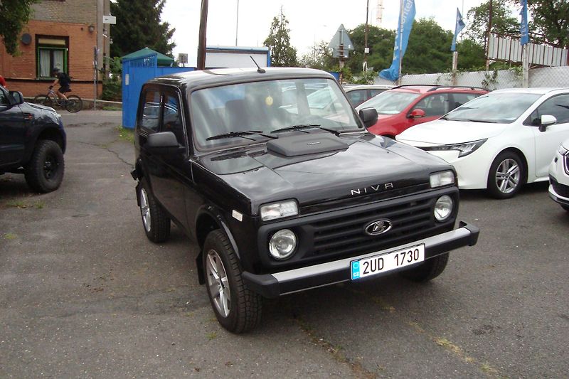 Lada Niva (2026) LEGEND, 1.7i,4x4,Nové,STK 8/28 - fotka 10 z 63