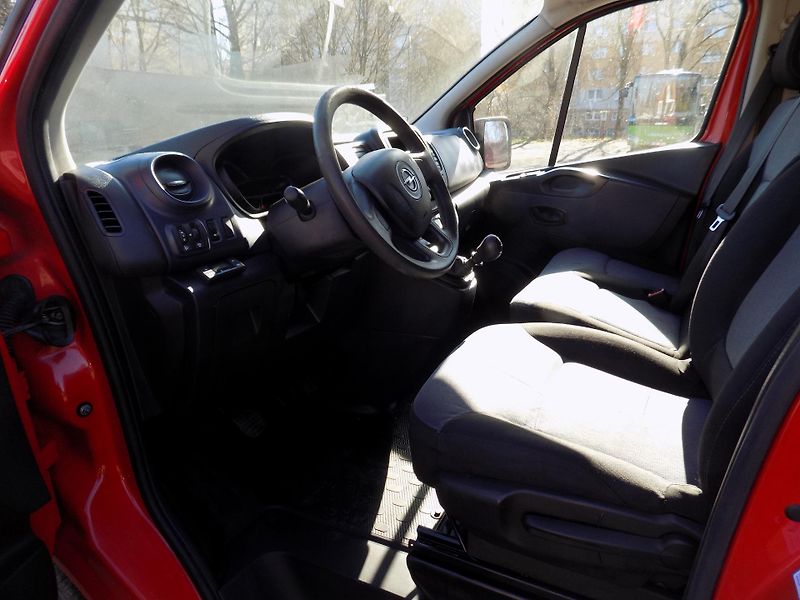 Opel Vivaro (2016) 1.6 88KW KLIMA - fotka 17 z 45