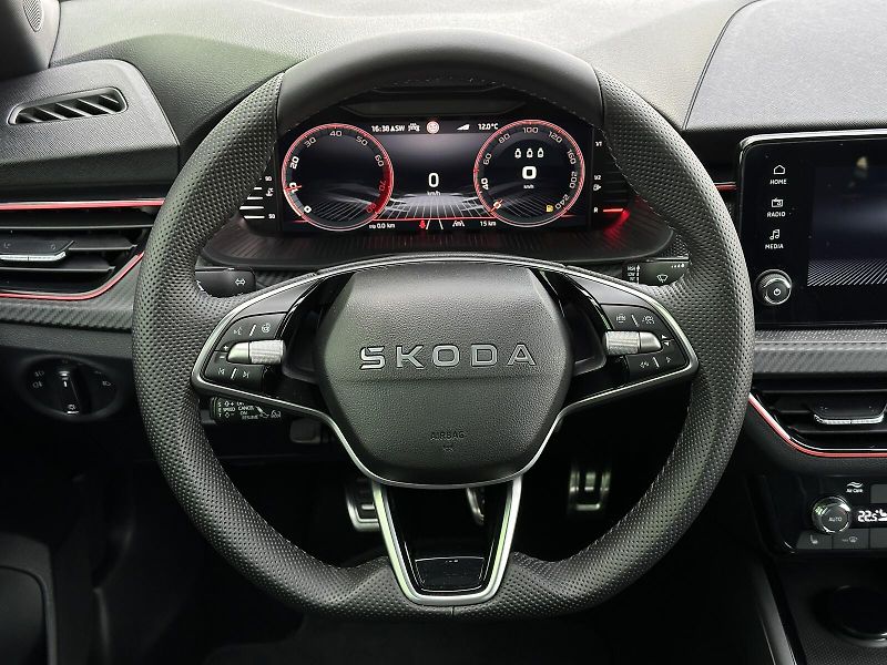 Škoda Kamiq 1.0TSi Monte Carlo 116PS Matri - fotka 21 z 43