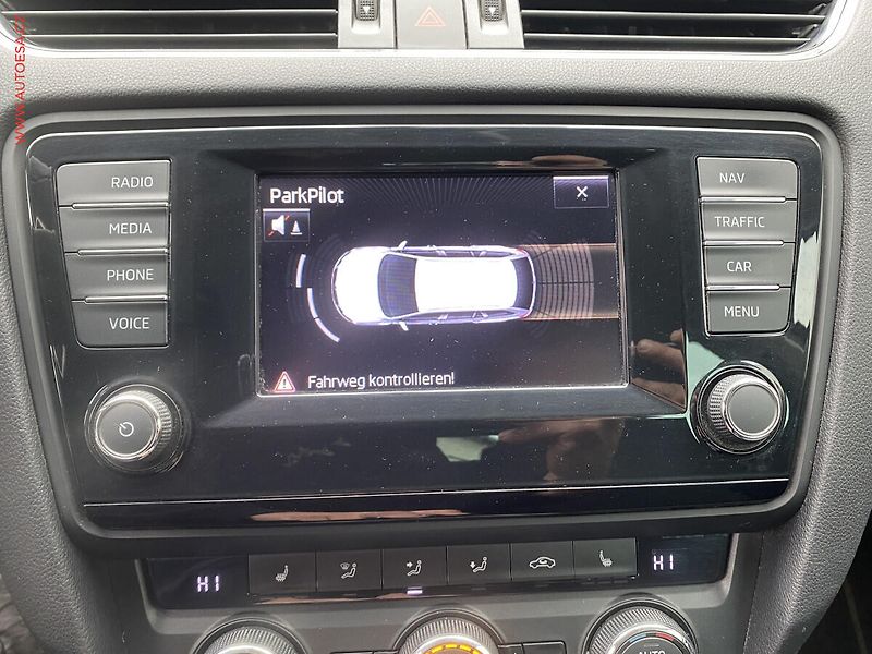 Škoda Octavia (2014) 2.0 TDi, Ambiente, DSG - fotka 18 z 18