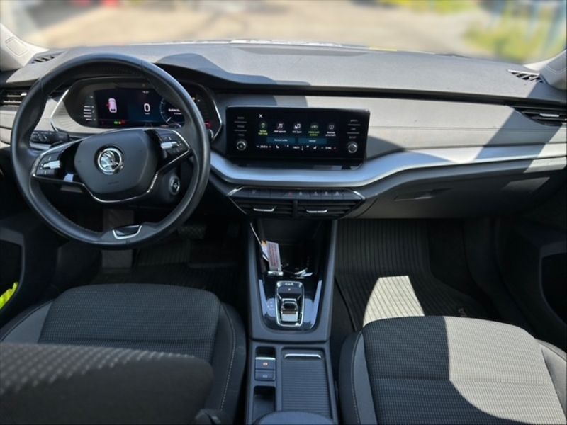 Škoda Octavia 2,0 TDI 110 4x4 Ambition DSG - fotka 9 z 11