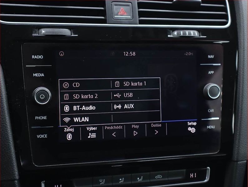 Volkswagen Golf (2017) Highline 1.6 TDI, Automat - fotka 18 z 20