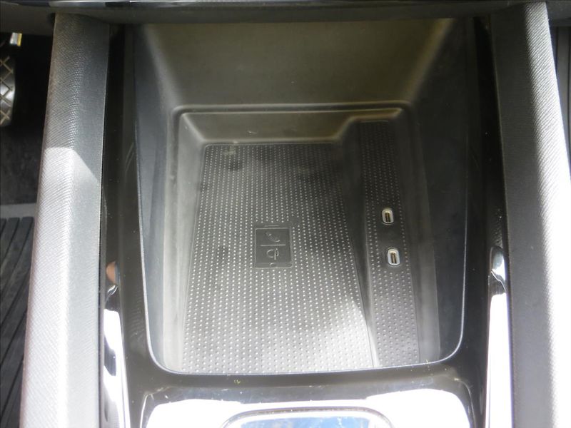 Škoda Octavia 2,0 TDI DSG Style 110kW Tažné - fotka 20 z 31