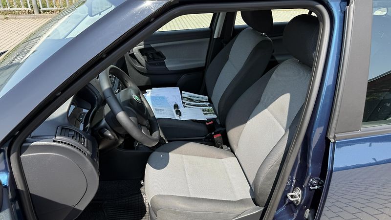 Škoda Fabia (2012) 1.2TSi*63kW*COOL-EDITION*1.MAJ - fotka 18 z 28