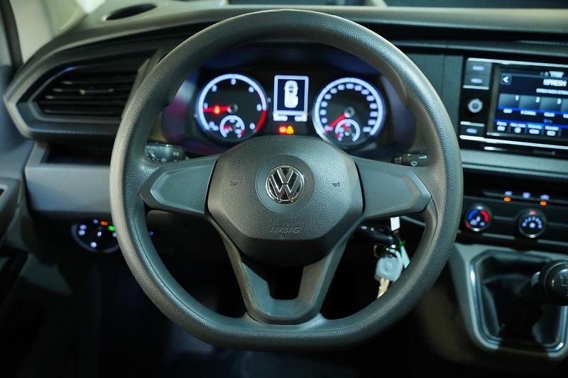 Volkswagen Transporter - fotka 17 z 26