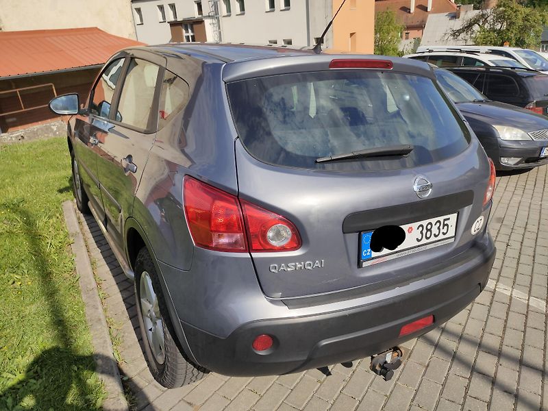 Nissan Qashqai (2007) 2.0 4WD - fotka 5 z 28