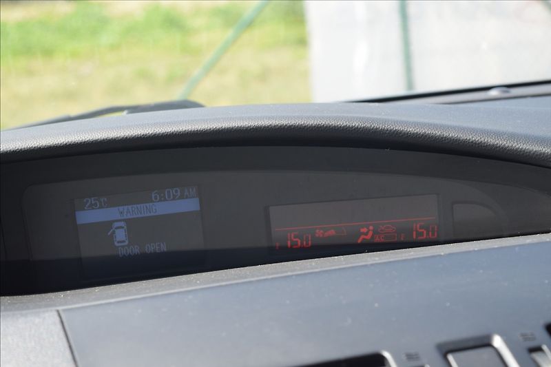 Mazda 3 1,6 i 77KW NOVÁ STK TOP STAV! - fotka 41 z 48