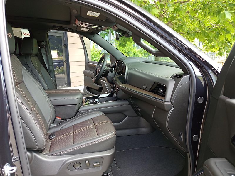 Chevrolet Suburban (2026) High Country 2026,AWD,kola 24