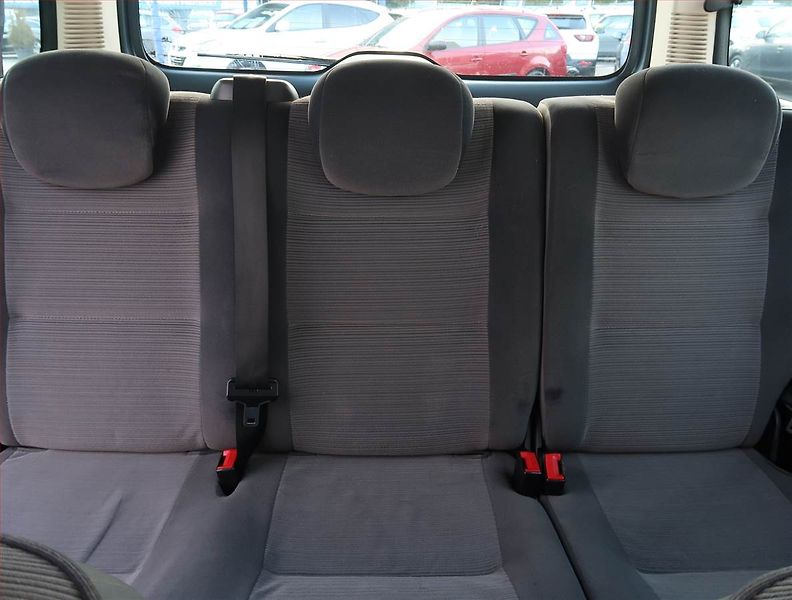 Citroën Berlingo (2005) 1.6 16V , 5Míst, 1Maj - fotka 10 z 15
