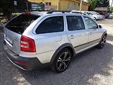Škoda Octavia 2,0   scout - náhled 8