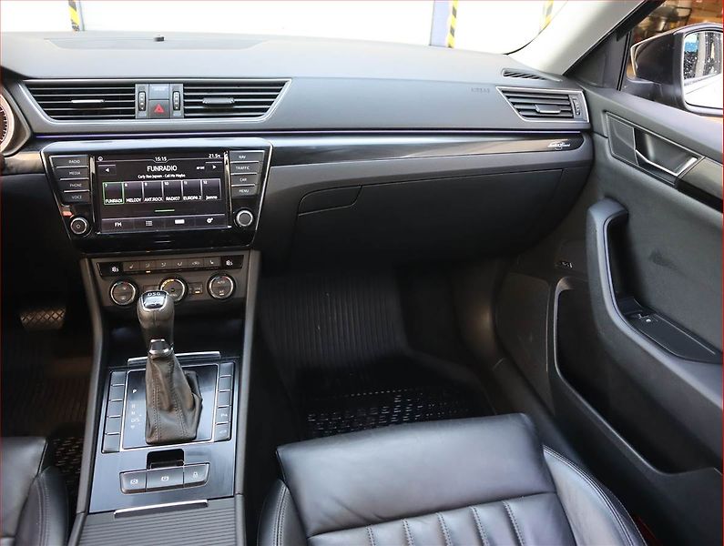 Škoda Superb (2016) Laurin&Klement 1.8 TSI - fotka 8 z 21