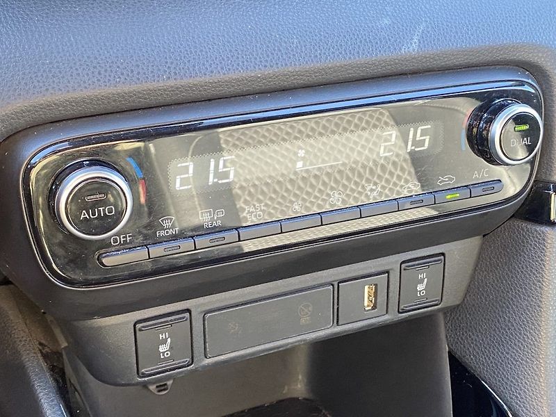 Toyota Yaris 1.5HSD, ČR, Selection VIP, DPH - fotka 14 z 17