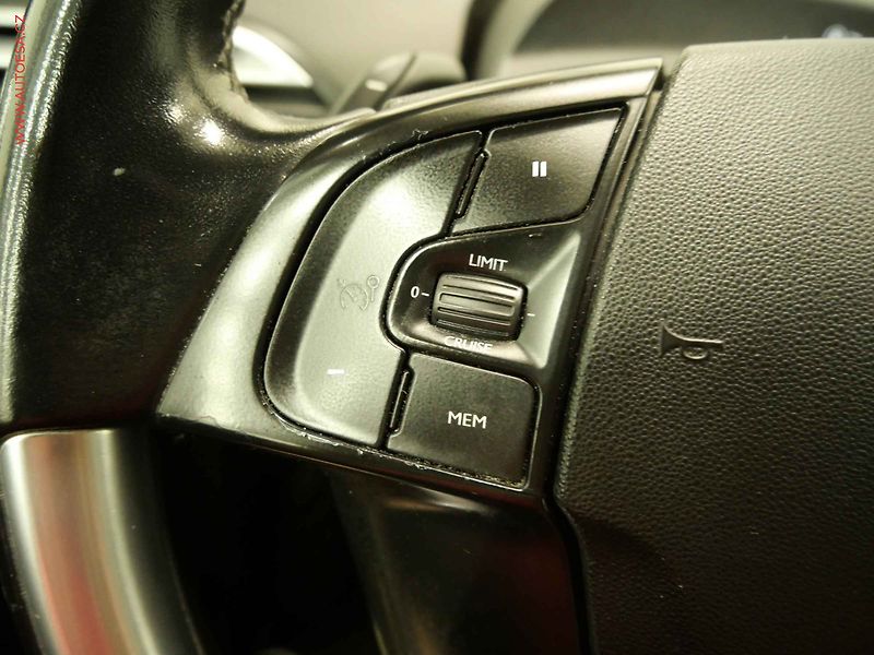 Citroën Grand C4 Picasso (2017) 1.6HDi, 2.maj,ČR, AT, navi - fotka 15 z 21