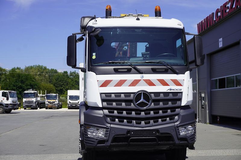 Mercedes-Benz (2020) Arocs 3236 8×4 / Crane Fassi - fotka 11 z 24