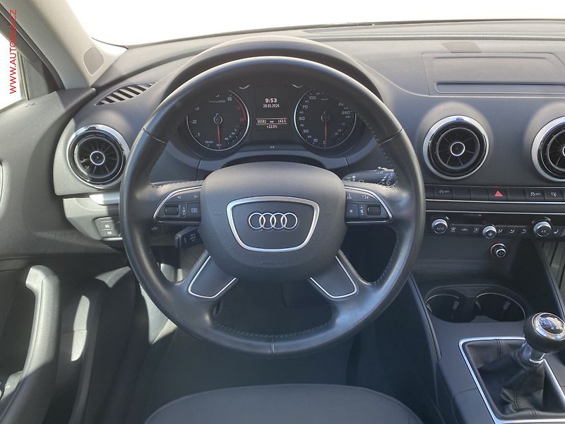 Audi A3 (2016) 1.4TSi SPORTBACK, ČR, AC - fotka 11 z 17