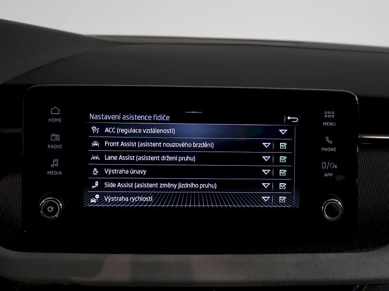 Škoda Scala (2025) TOP SELECTION 1.5TSI 110KW DSG - fotka 26 z 40
