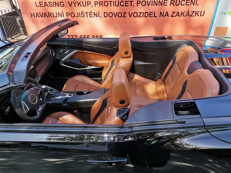 Chevrolet Camaro (2019) 6.2i V8 333kw  453PS Cabrio SS - fotka 15 z 39