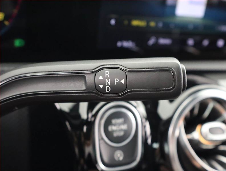 Mercedes-Benz Třídy A (2018) A 200 - fotka 13 z 25