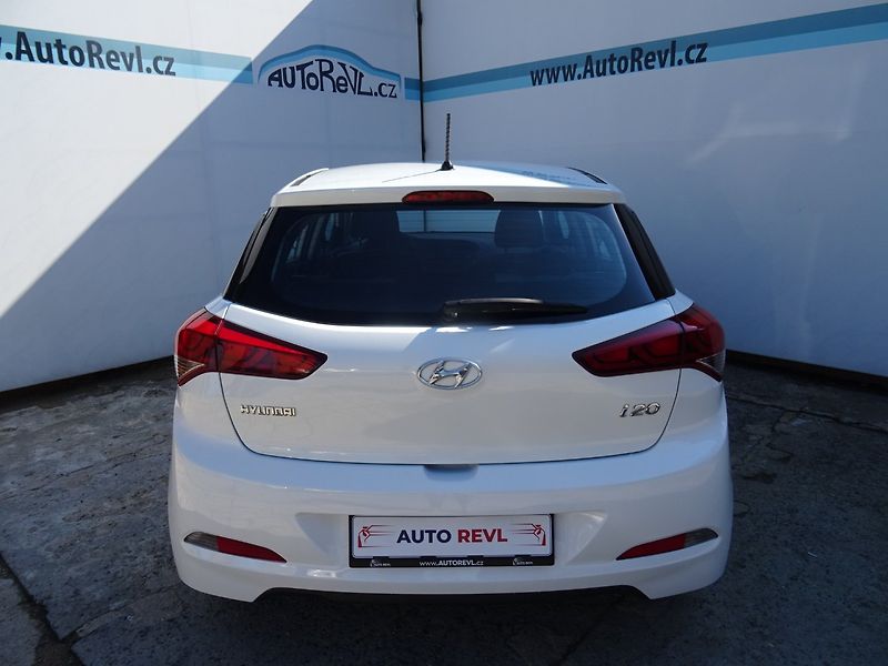 Hyundai i20 (2016) 1.2i,1maj,S.kniha,klima - fotka 21 z 21