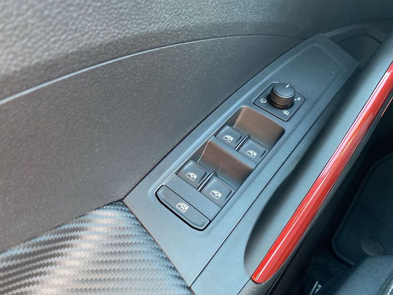 Škoda Fabia (2025) 1.5 TSI DSG Monte Carlo - fotka 19 z 30