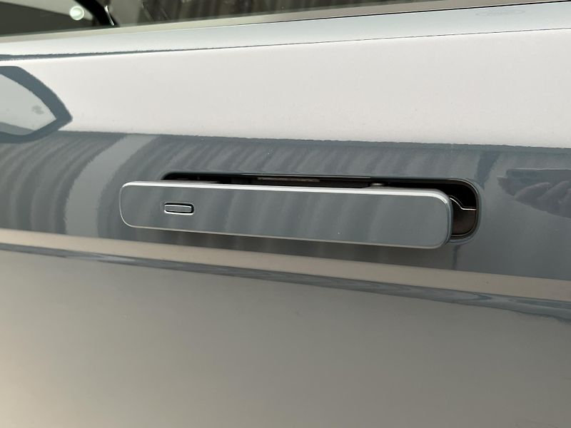 Land Rover Range Rover Evoque D200 DYNAMIC SE REZERVACE - fotka 15 z 49