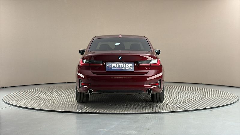 BMW Řada 3 330d AUT Sport Line - fotka 5 z 25
