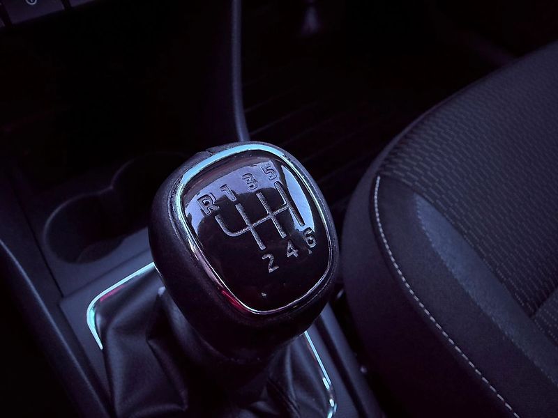 Škoda Rapid 1.2 TSi Ambition Fresh, ČR - fotka 19 z 23