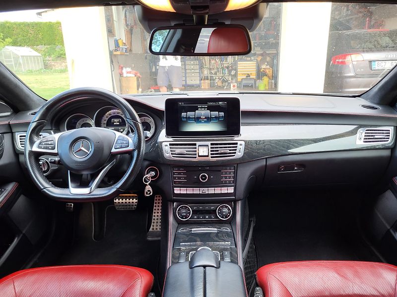 Mercedes-Benz CLS (2016) X218, Designo, AMG paket, 350D - fotka 17 z 29