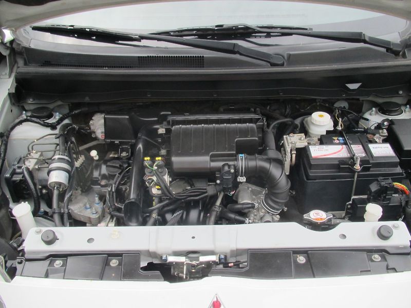 Mitsubishi Space Star 1.0 LPG - fotka 16 z 17