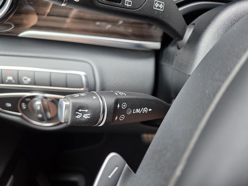 Mercedes-Benz Třídy V (2023) 300d 4M AVG AMG TOPvýbava 1m - fotka 18 z 49