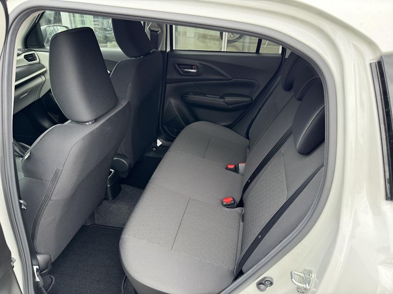 Suzuki Swift (2026) 1,2 Premium CVT Hybrid - fotka 5 z 6