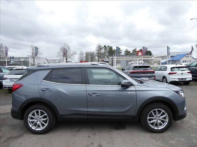 SsangYong Korando 1,5 T-GDI 120kW Style,ČR - fotka 12 z 40