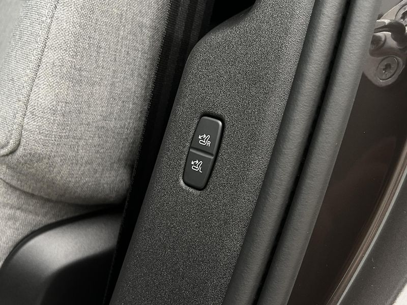 Volvo EX90 AWD TWIN MOTOR RECHARGE 7 MÍST - fotka 50 z 53