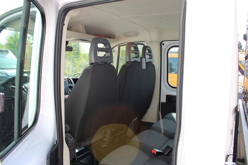 Fiat Ducato 2,3 JTD Maxi 7Míst+klima+webas - fotka 10 z 24